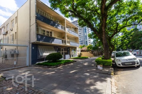 Image 36 - 227900
